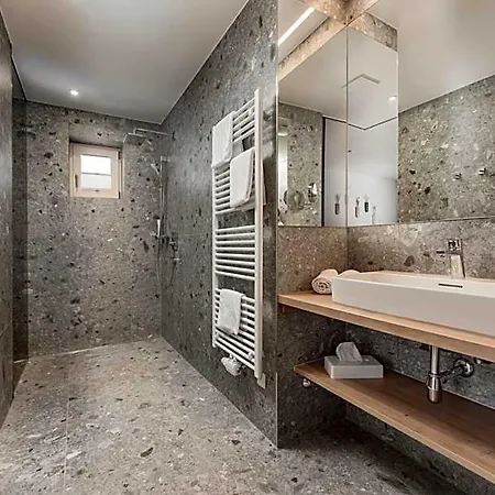 Apart Otel Ursprung 4*
