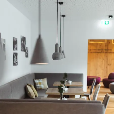 公寓式酒店 Ursprung 斯拉德明