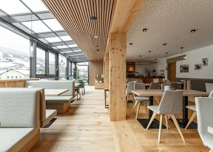 Ursprung Aparthotel 4*